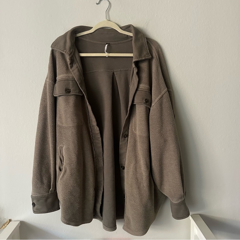 FREE PEOPLE
Ruby Oversized Shirt Jacket in Army Taupe M - Picture 6 of 14